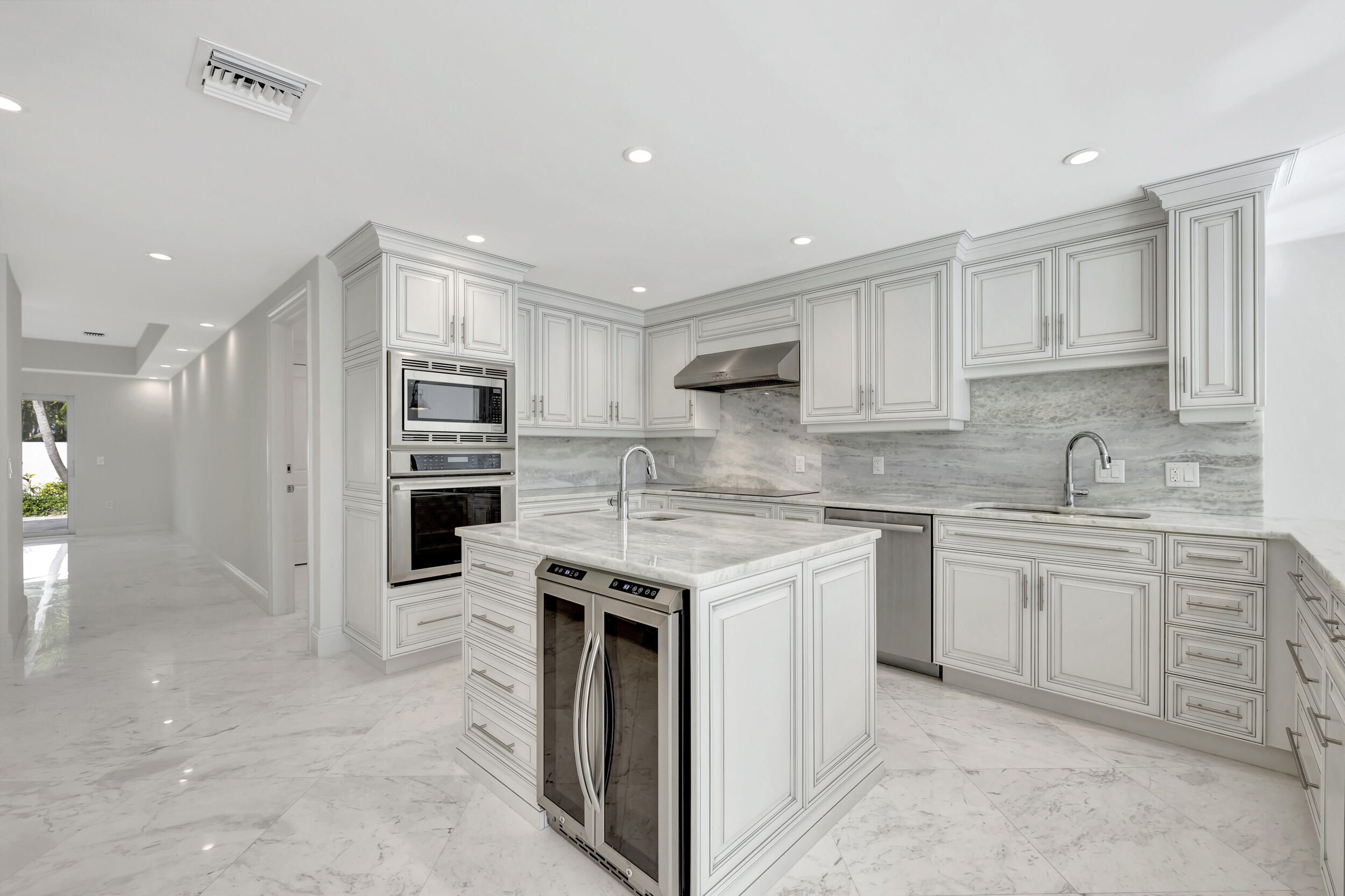 355 Oakview Drive Delray Beach, FL 33445 - Photo 60 of 92 3W7A3004