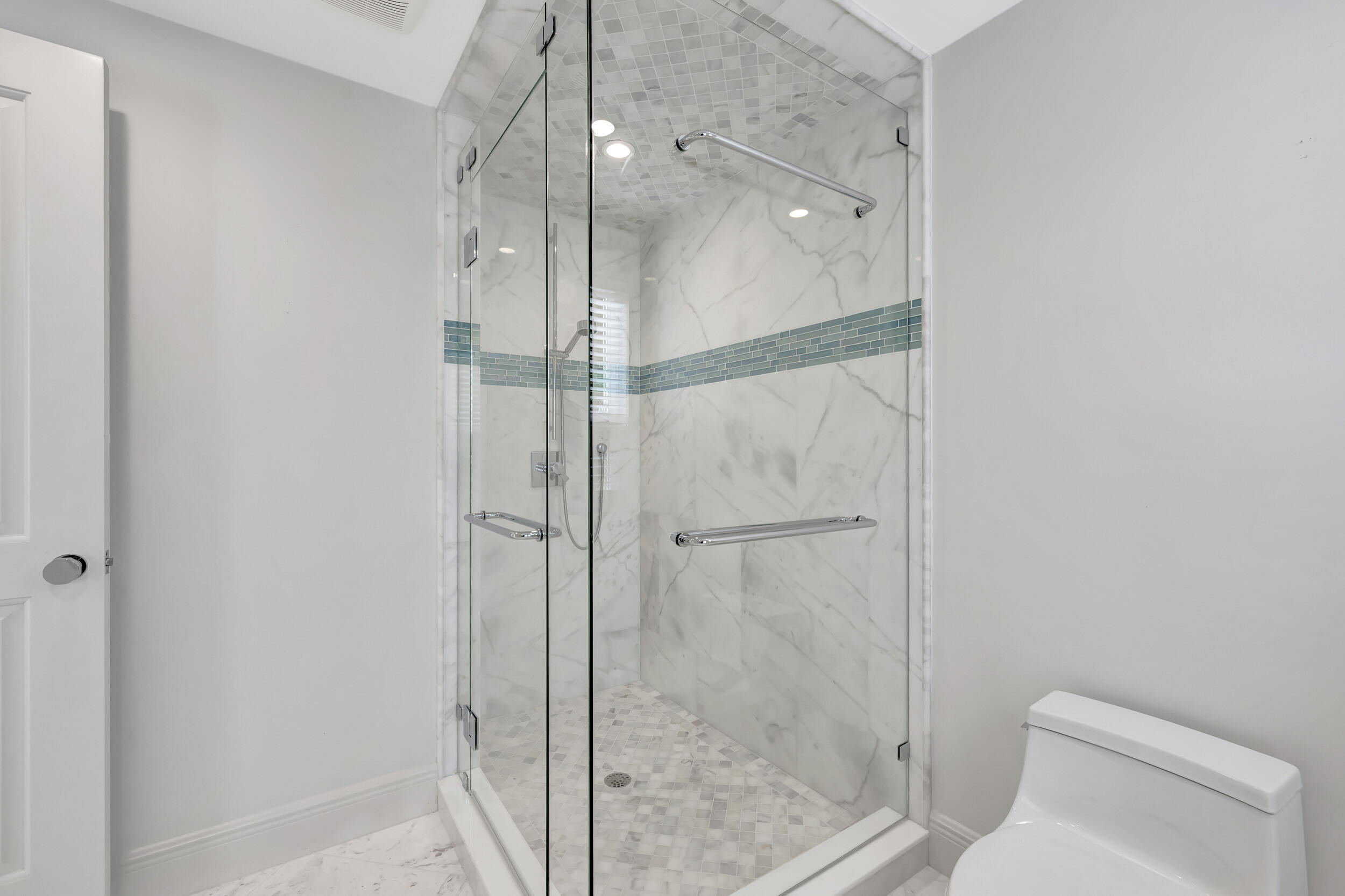 355 Oakview Drive Delray Beach, FL 33445 - Photo 65 of 92 3W7A3039