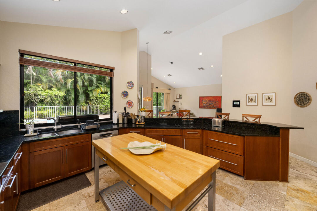 19081 Fox Landing Drive Boca Raton, FL 33434 - Photo 11 of 34 11