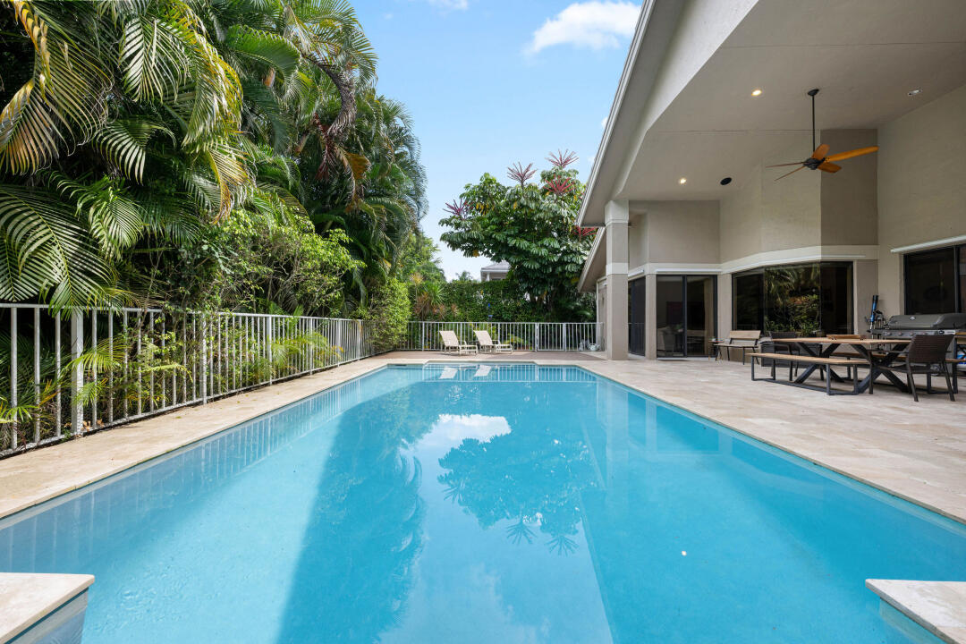 19081 Fox Landing Drive Boca Raton, FL 33434 - Photo 8 of 34 8