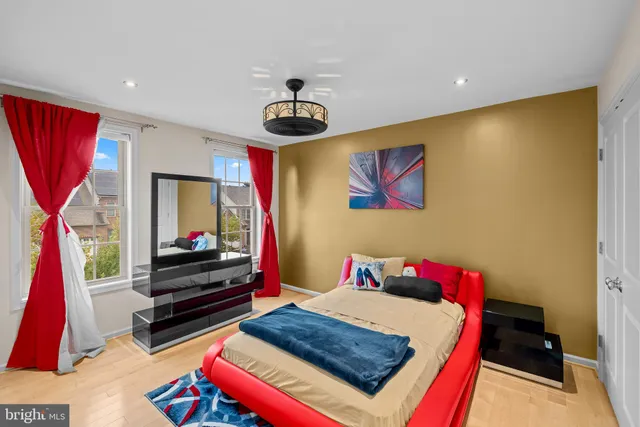 a view of a pathway with a backyard