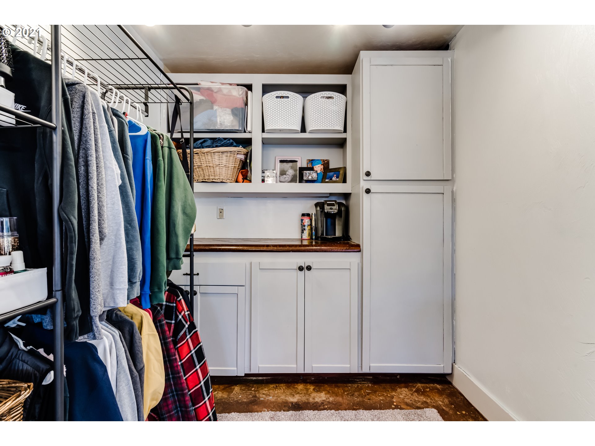 3324 Montebello Avenue Springfield, OR 97477 - Photo 29 of 32 a view of walk in closet with clothes and shoes