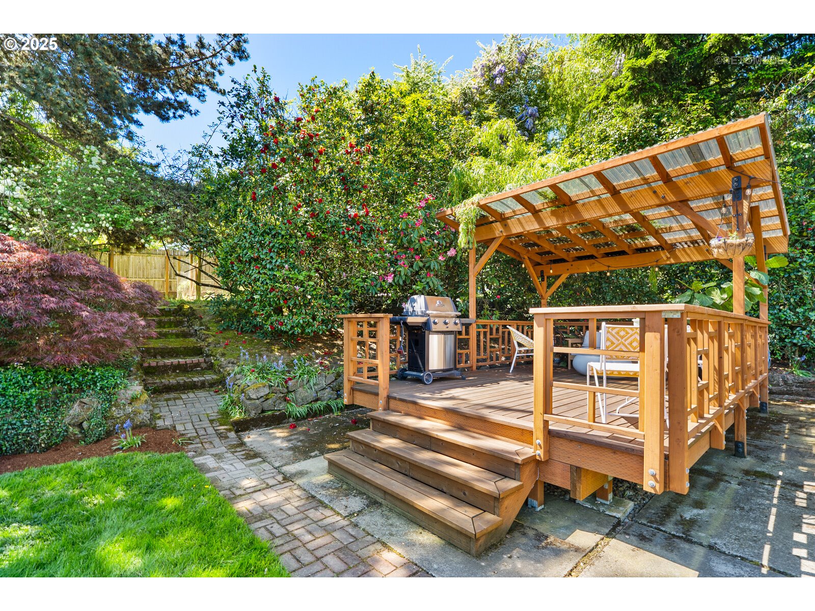 3440 Southwest Primrose Street Portland, OR 97219 - Photo 22 of 31 Gallery Image 22
