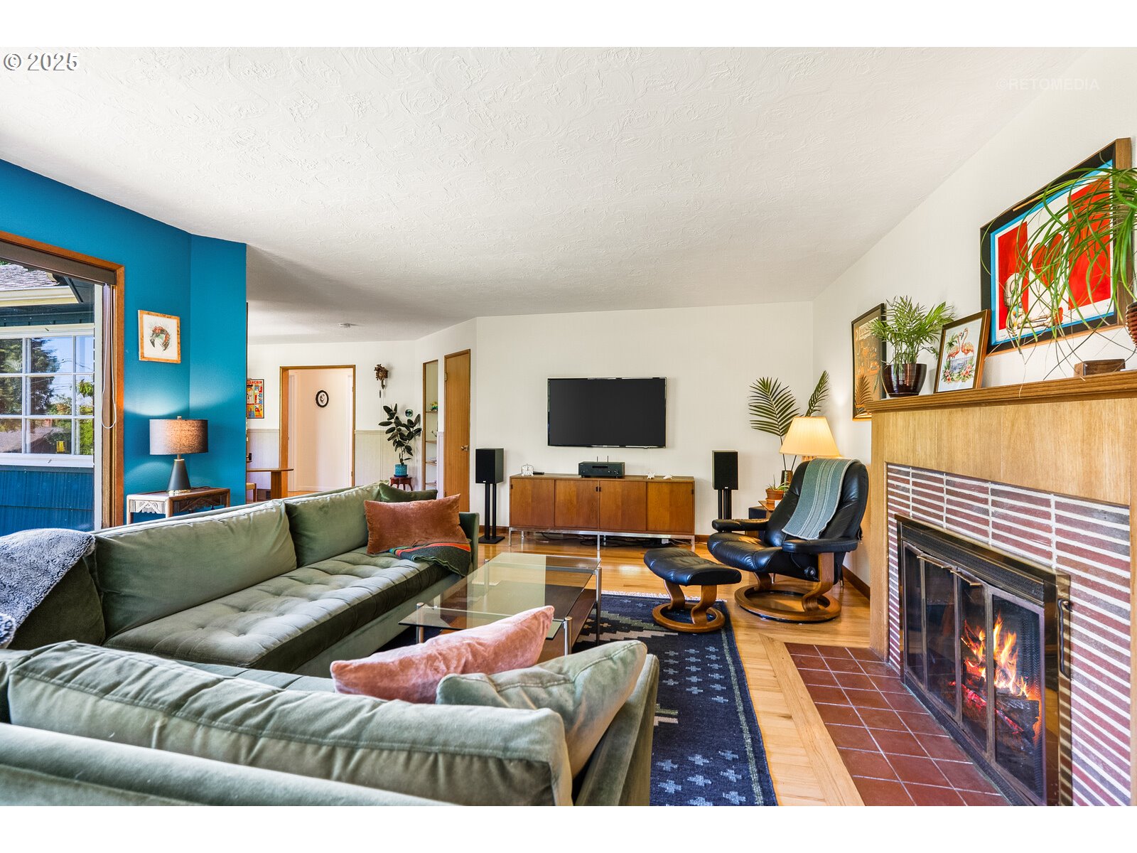 3440 Southwest Primrose Street Portland, OR 97219 - Photo 8 of 31 Gallery Image 8