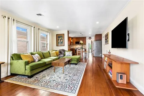 $335,000 | 3914 Delhi Street, Metairie, LA 70001
