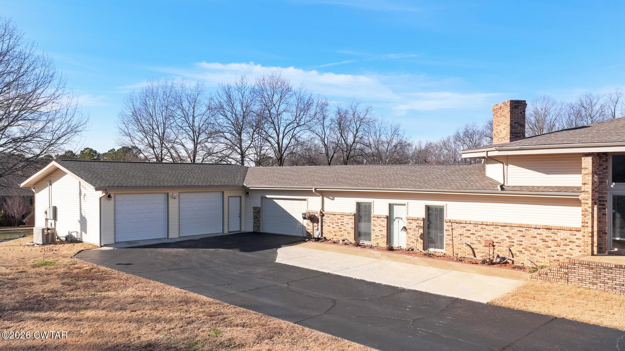 491 Tara Lane Huntingdon, TN 38344 - Photo 3 of 47 DJI_20251230141858_0298_D.MP4_snapshot_0