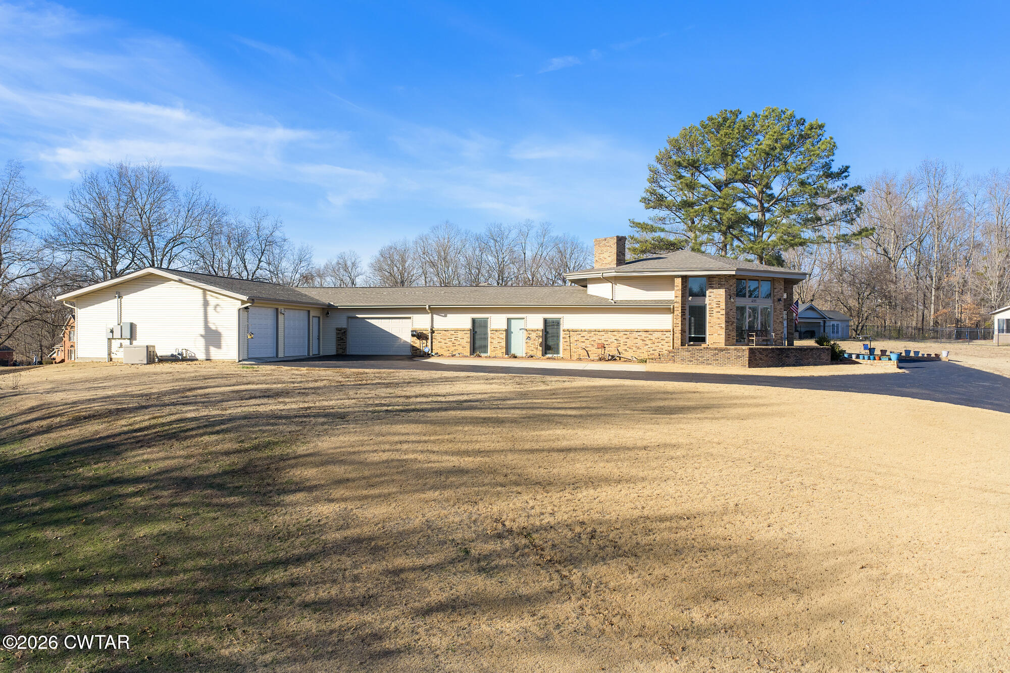 491 Tara Lane Huntingdon, TN 38344 - Photo 4 of 47 DJI_20251230142843_0312_D-Edit