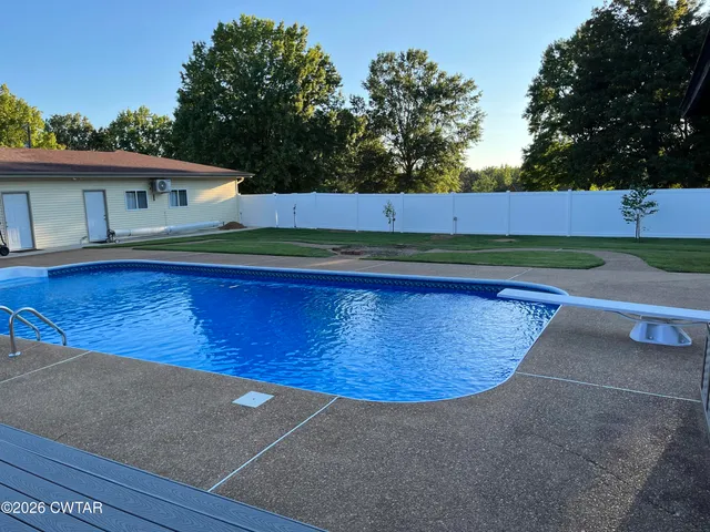 $430,000 | 491 Tara Lane, Huntingdon, TN 38344