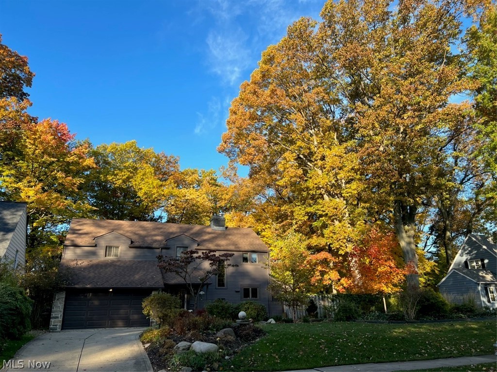 1510 Crest Road Cleveland Heights, OH 44121 - Photo 3 of 35