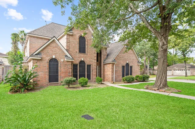 $450,000 | 8111 Morningbrook Court, Spring, TX 77379