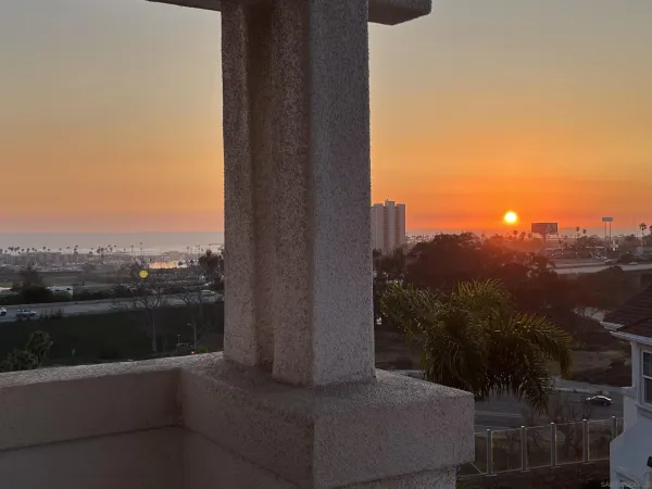 $810,000 | 845 Harbor Cliff Way, Unit 305, Oceanside, CA 92054