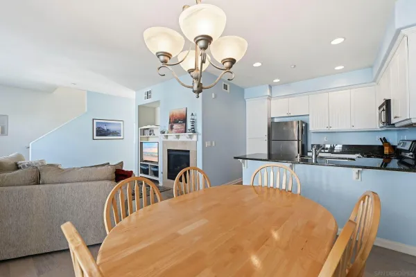 $810,000 | 845 Harbor Cliff Way, Unit 305, Oceanside, CA 92054