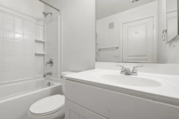 $810,000 | 845 Harbor Cliff Way, Unit 305, Oceanside, CA 92054