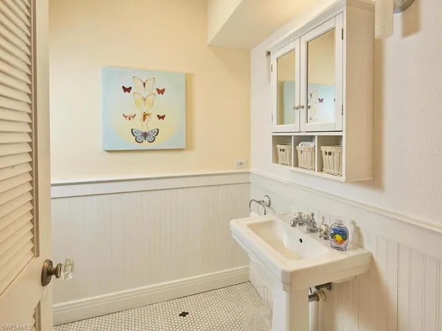 $24,000 | 2750 Treasure Lane, Naples, FL 34102