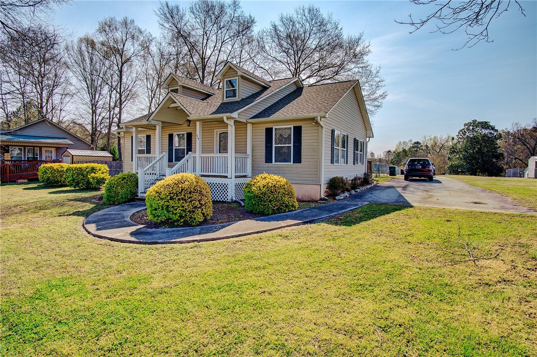314 Dodd Hill Road West Union, SC 29696 - Photo 1 of 39 Gallery Image 1