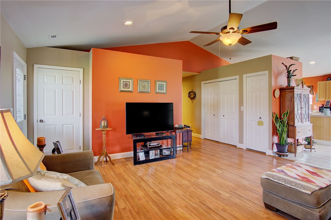 314 Dodd Hill Road West Union, SC 29696 - Photo 5 of 39 Gallery Image 5