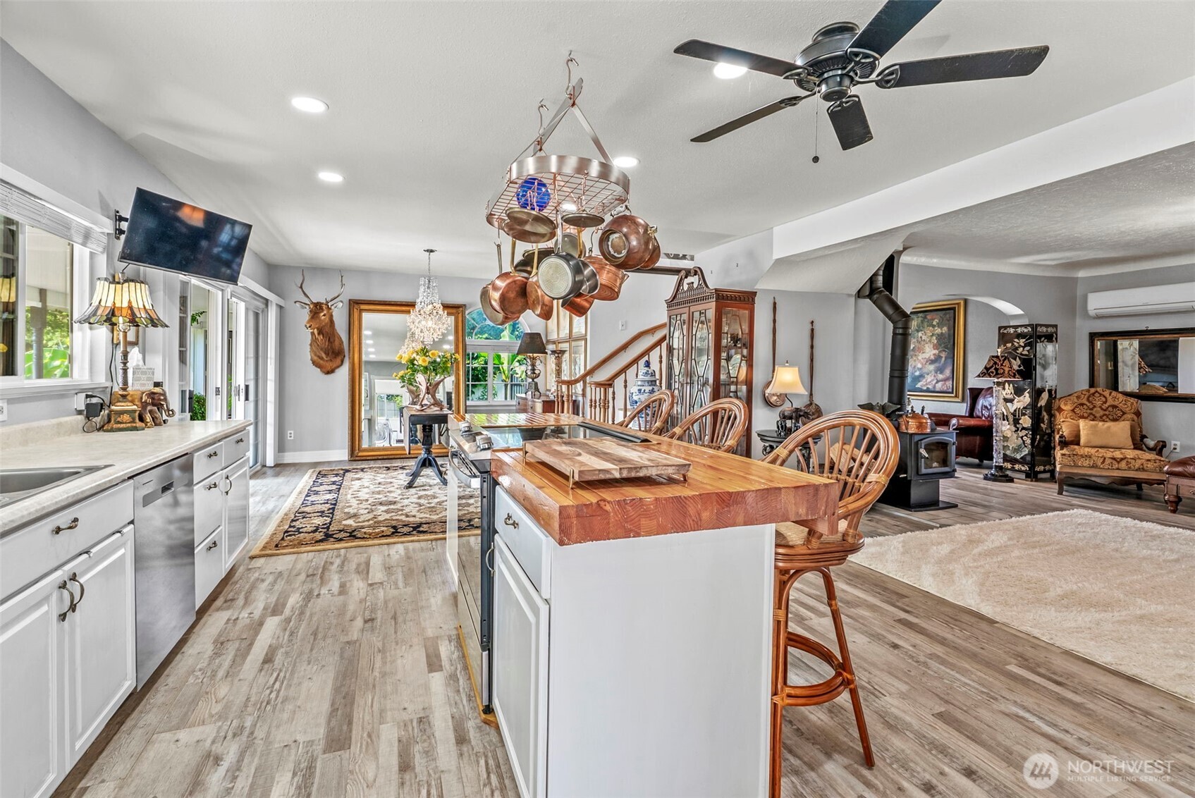 10 East Sunny Sands Road Cathlamet, WA 98612 - Photo 11 of 40