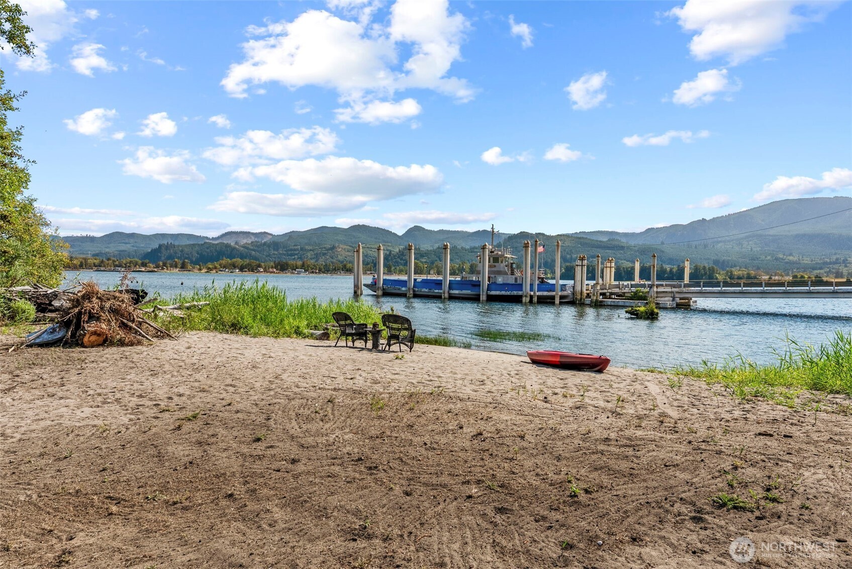 10 East Sunny Sands Road Cathlamet, WA 98612 - Photo 6 of 40