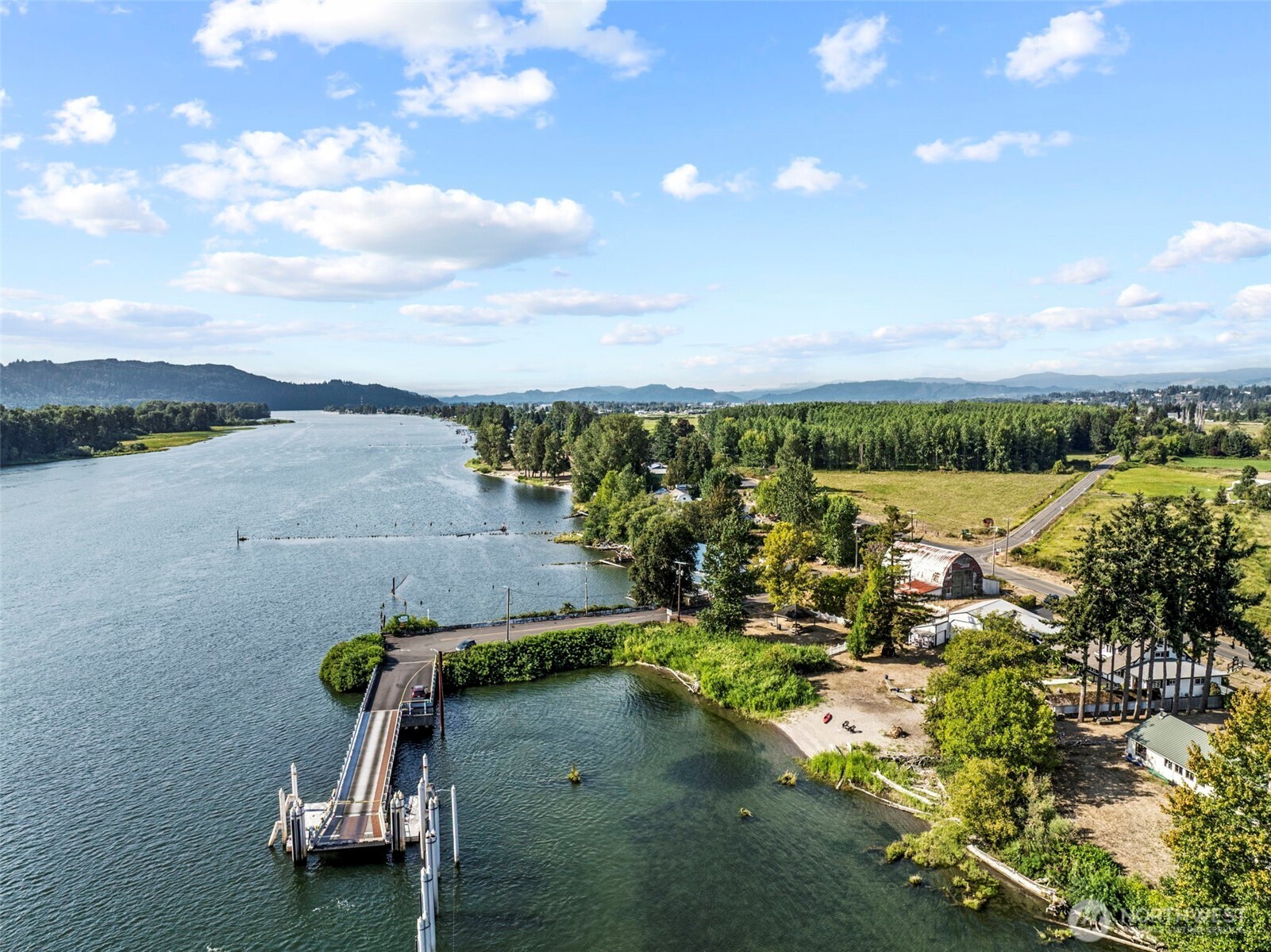 10 East Sunny Sands Road Cathlamet, WA 98612 - Photo 7 of 40