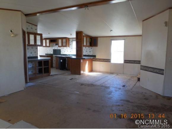 18 Karis Lane Clyde, NC 28721 - Photo 4 of 10 Gallery Image 4