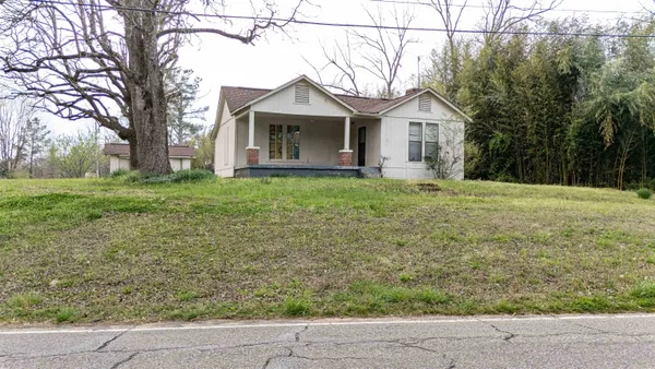 $76,000 | 1040 Pocahontas Road, Pocahontas, TN 38061