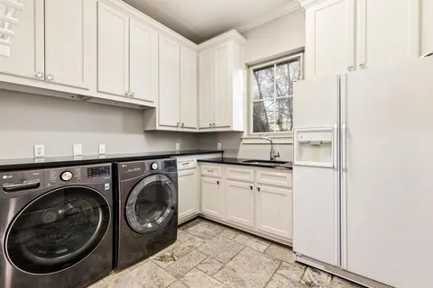 $1,850,000 | 1 Round Rock Circle, Richardson, TX 75080