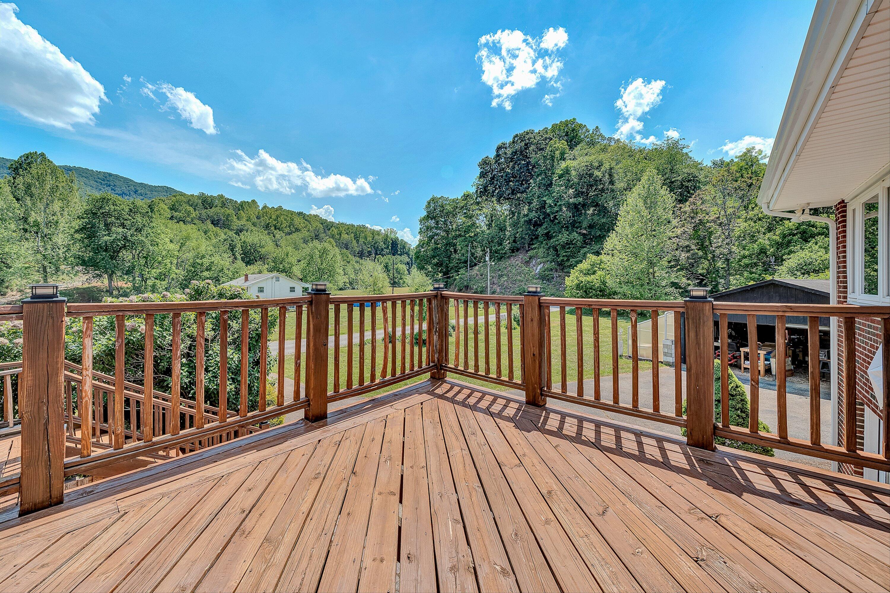 17 Valley View Road Hardy, VA 24101 - Photo 12 of 48 15-VM-00777
