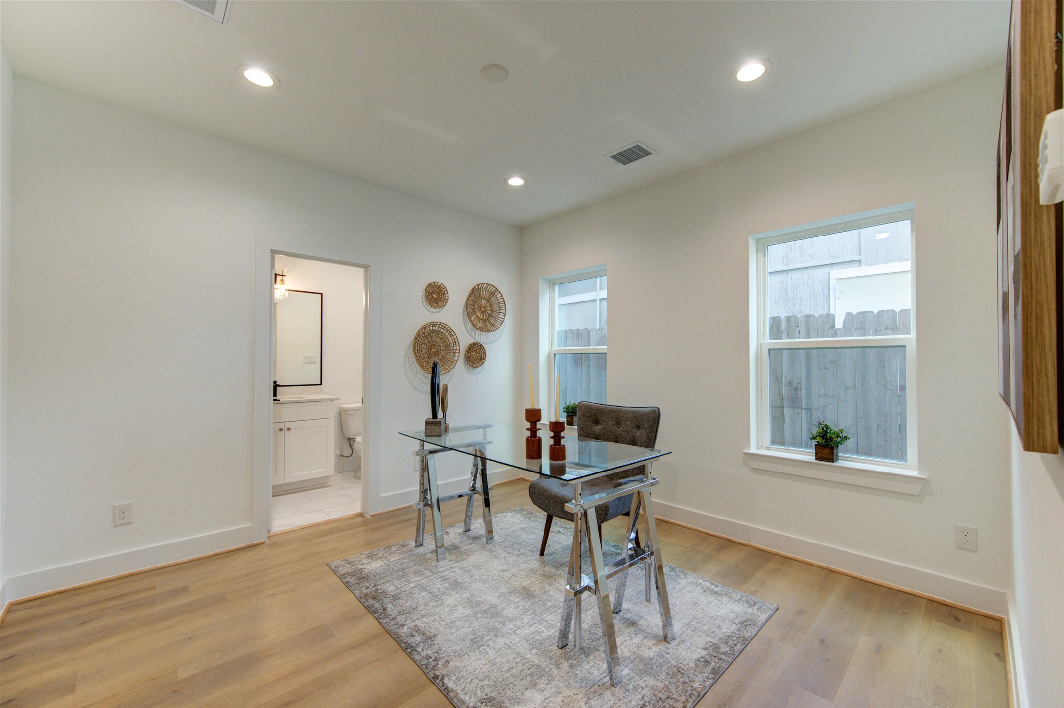 4035 Buck Street Houston, TX 77020 - Photo 8 of 45