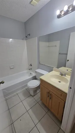 $1,950 | 11205 West Atlantic Boulevard, Unit 305, Coral Springs, FL 33071