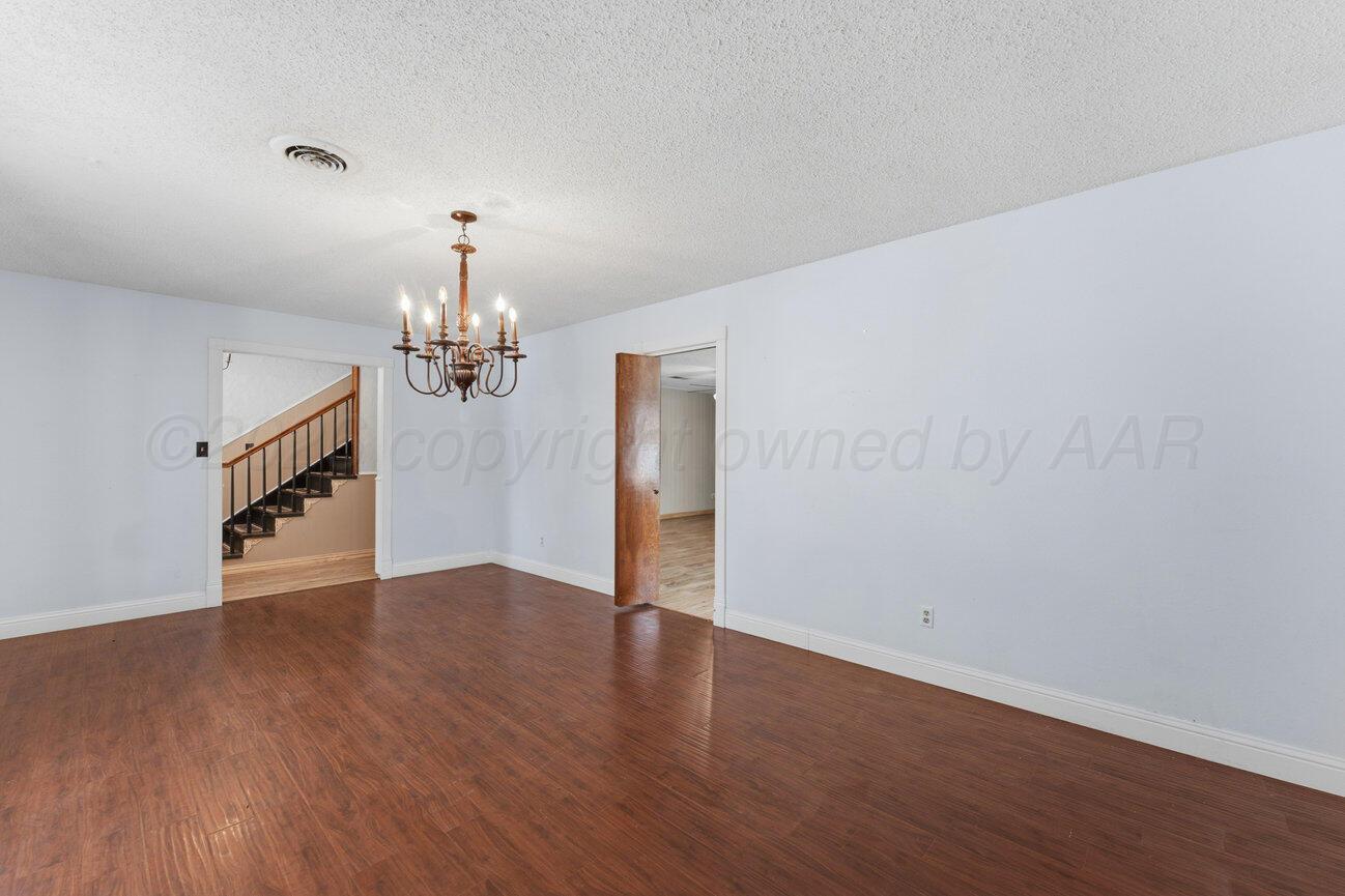 205 Houston Street Borger, TX 79007 - Photo 20 of 57 Formal Dining-4