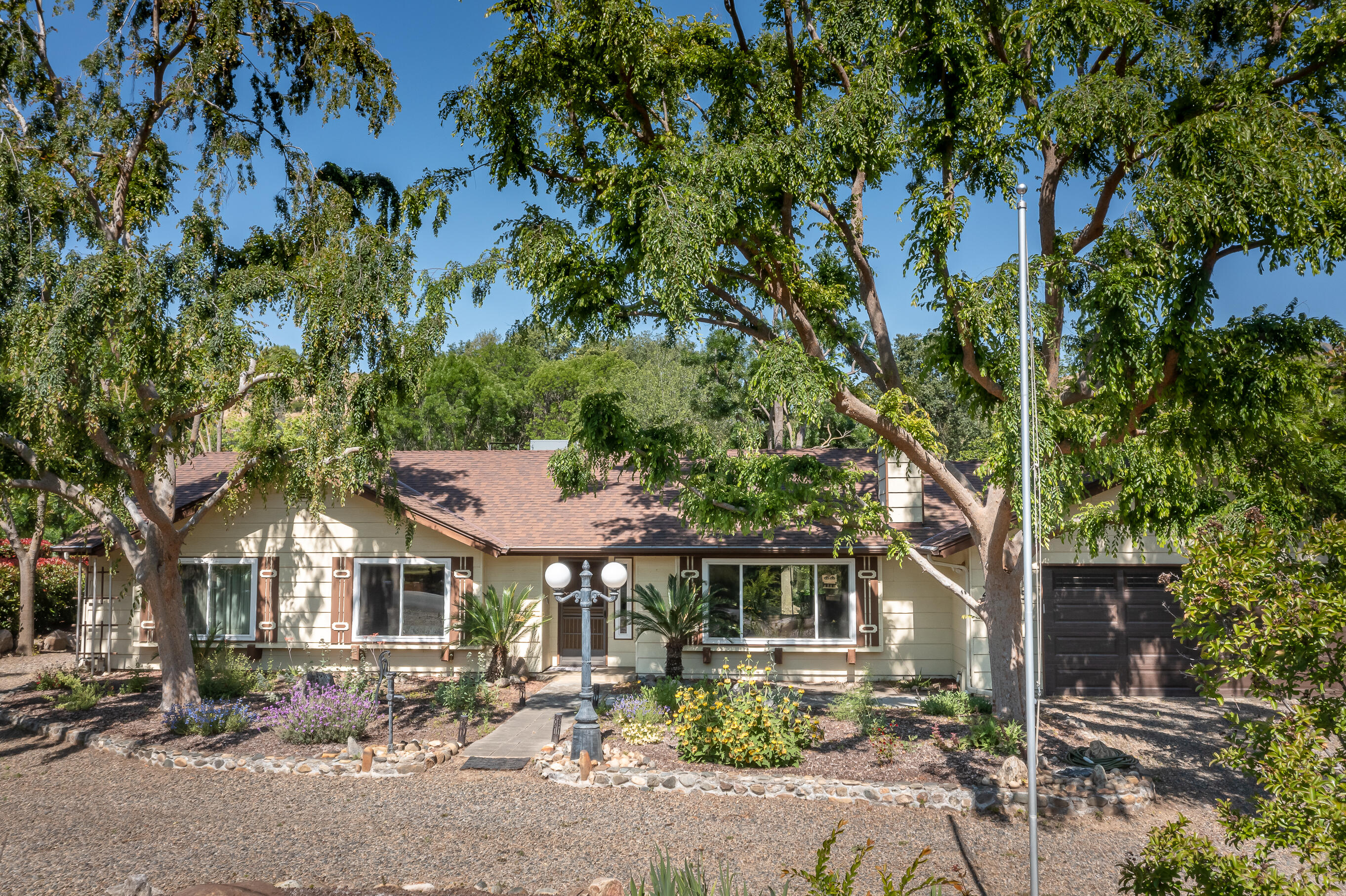 40825 Grouse Drive Three Rivers, CA 93271 - Photo 1 of 30 -