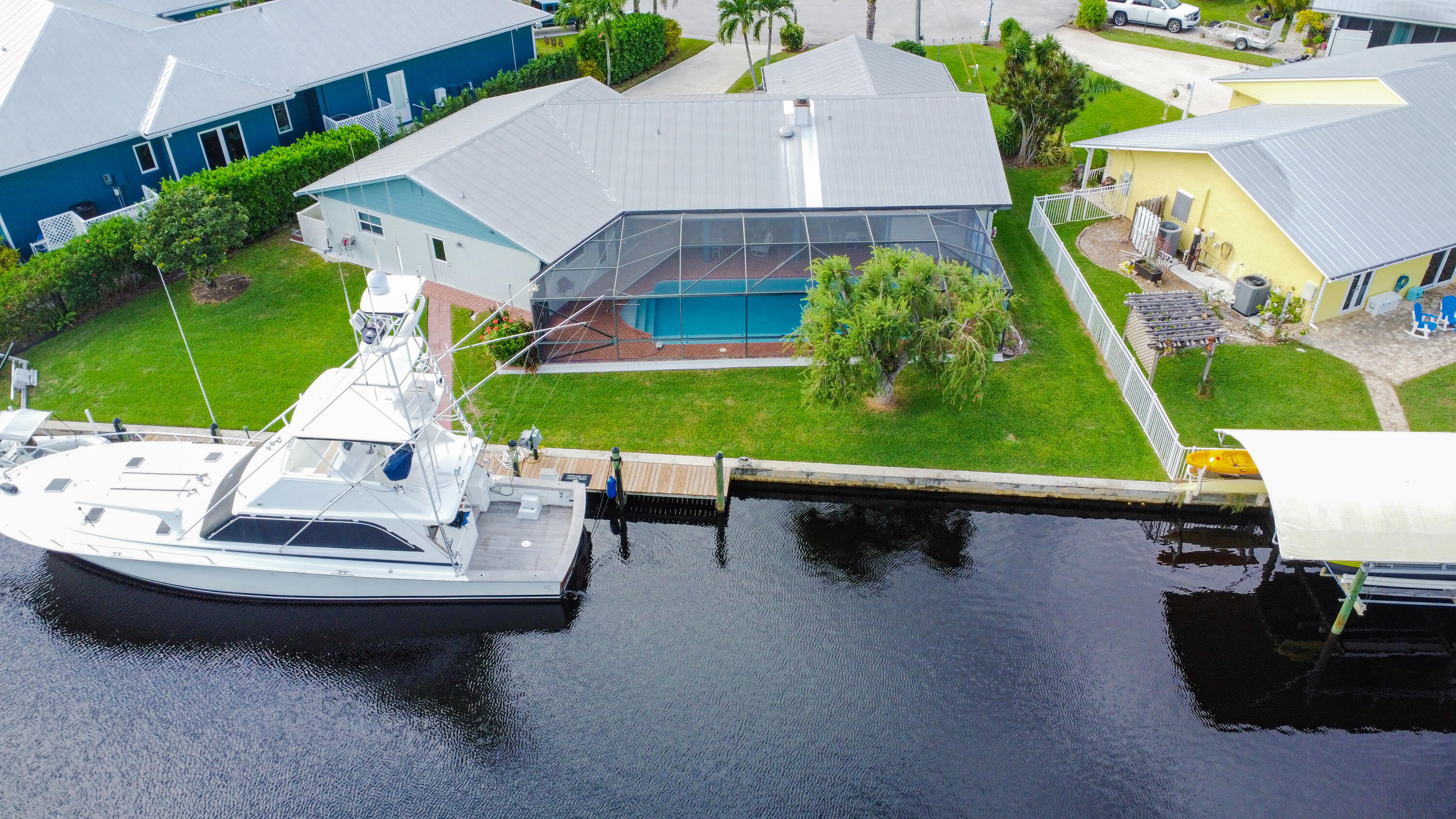 1360 Southwest Albatross Way Palm City, FL 34990 - Photo 8 of 75 10