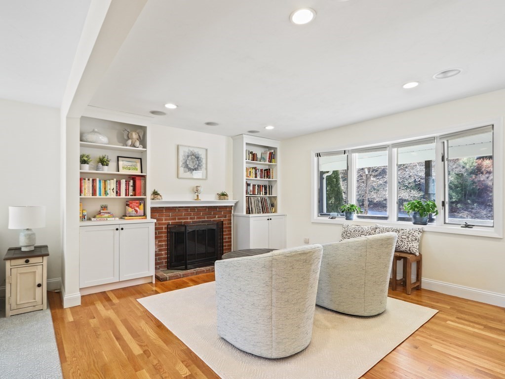4 Tracywood Road Canton, MA 02021 - Photo 3 of 28 Gallery Image 3