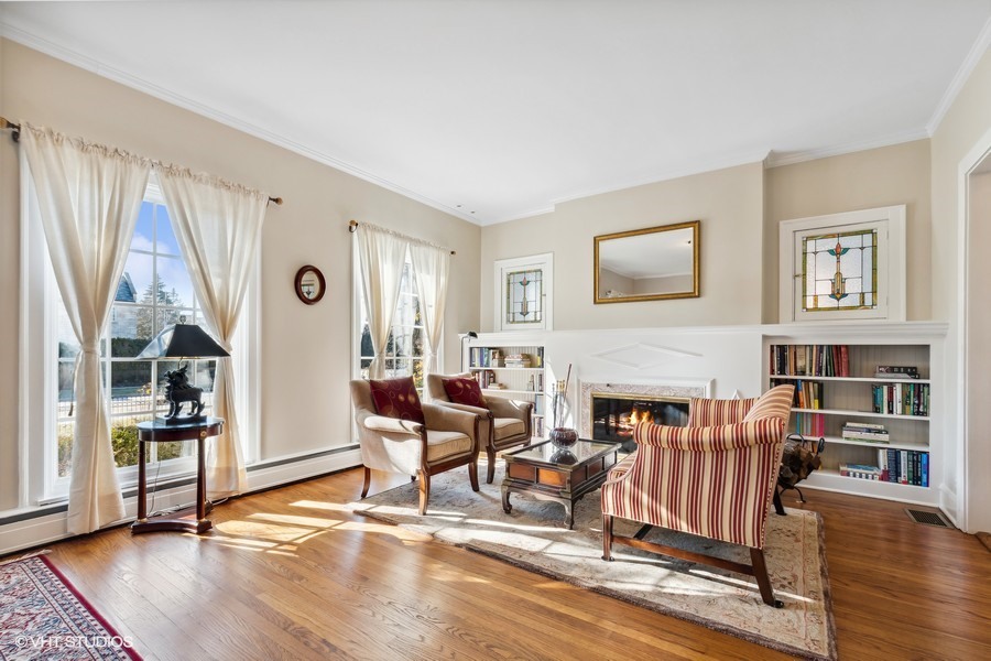 730 Sheridan Road Wilmette, IL 60091 - Photo 9 of 43 a living room with furniture and wooden floor