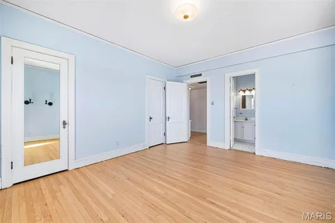 $325,000 | 709 South Skinker Boulevard, Unit 601, St. Louis, MO 63105