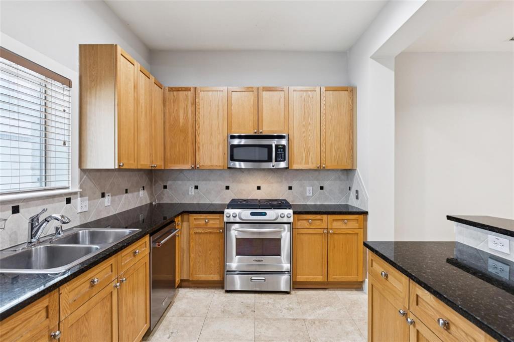 4830 Cedar Springs Road, Unit 44 Dallas, TX 75219 - Photo 12 of 24