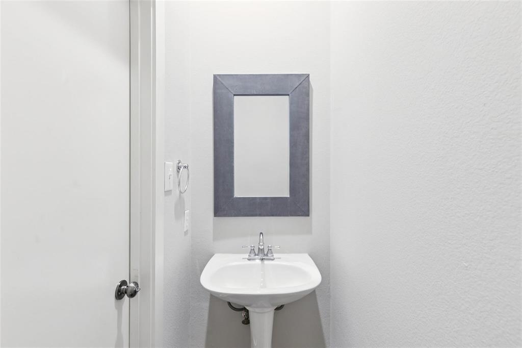 4830 Cedar Springs Road, Unit 44 Dallas, TX 75219 - Photo 14 of 24