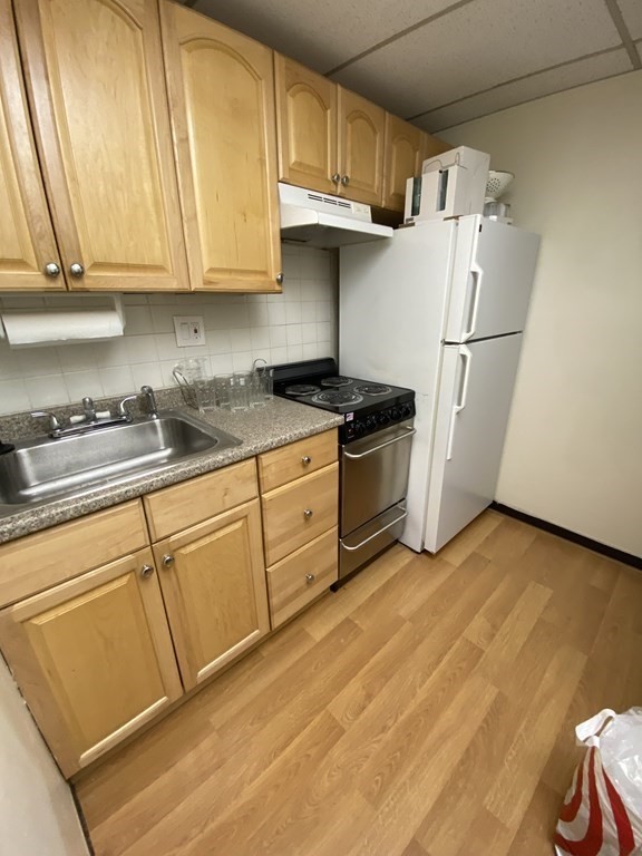27 Bay State Road Boston, MA 02215 - Photo 19 of 31 Gallery Image 19