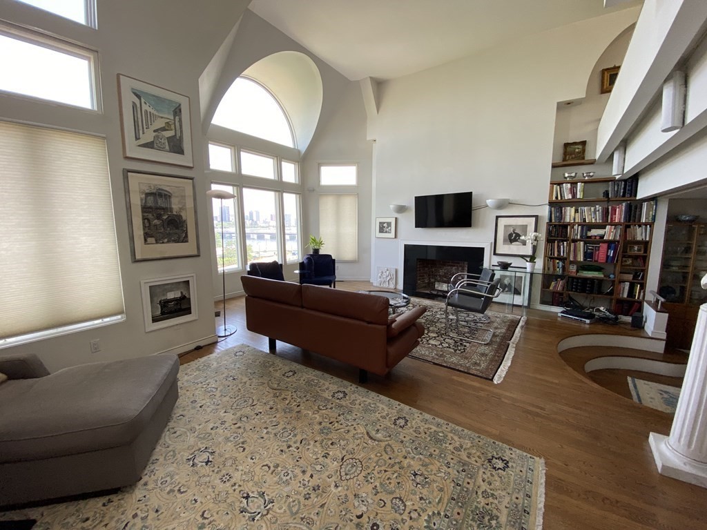 27 Bay State Road Boston, MA 02215 - Photo 7 of 31 Gallery Image 7