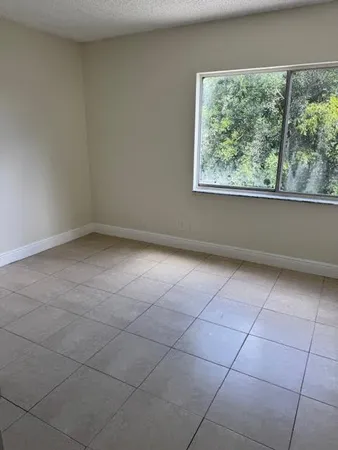 $2,800 | 537 Northwest 46th Avenue, Delray Beach, FL 33445