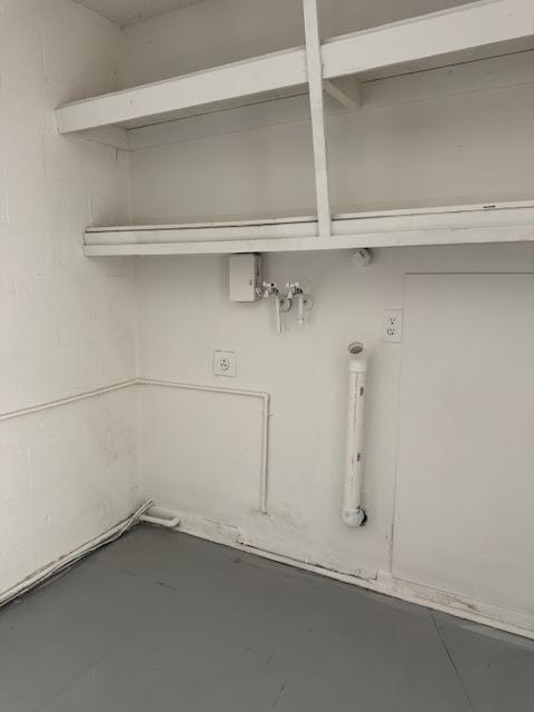 537 Northwest 46th Avenue Delray Beach, FL 33445 - Photo 19 of 20 a view of an empty room