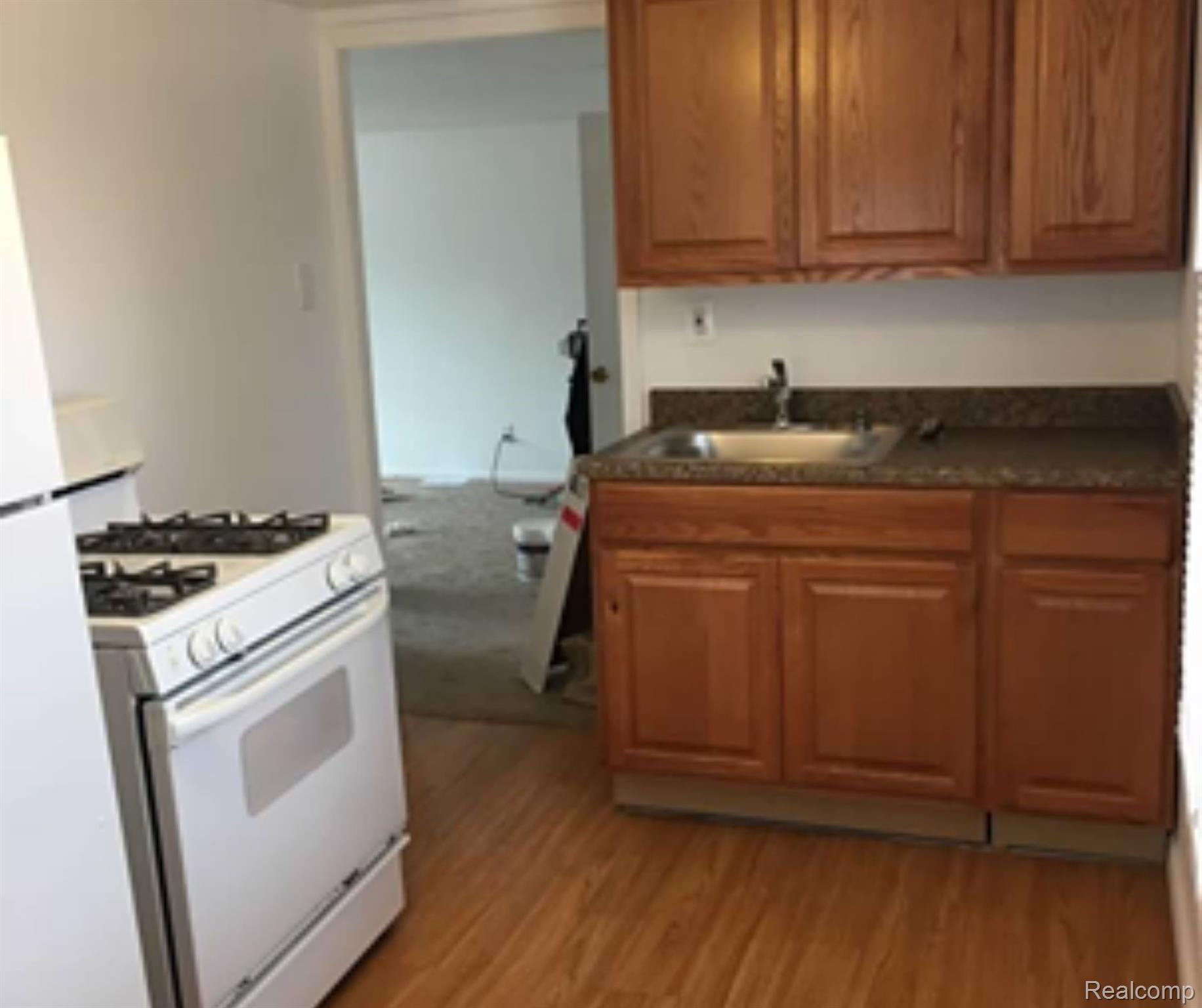 201 East South Holly Road Fenton, MI 48430 - Photo 14 of 27 c 1.jpg