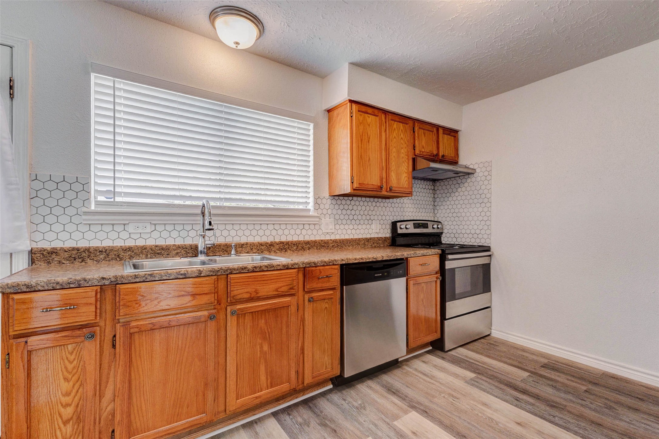 5135 Porter Ridge Drive Houston, TX 77053 - Photo 11 of 32