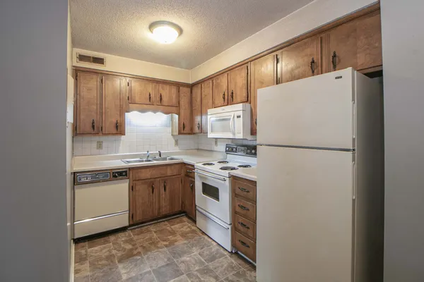 $795 | 807 Golf View Place, Unit A, Clarksville, TN 37043