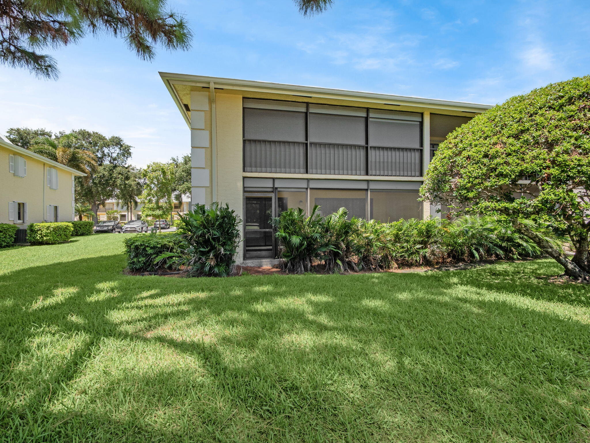 1101 Keystone Drive, Unit F Jupiter, FL 33458 - Photo 2 of 36 16-web-or-mls-014