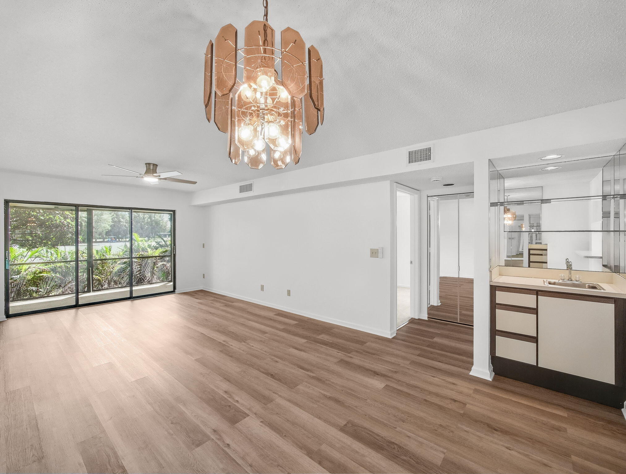 1101 Keystone Drive, Unit F Jupiter, FL 33458 - Photo 8 of 36 4-web-or-mls-009