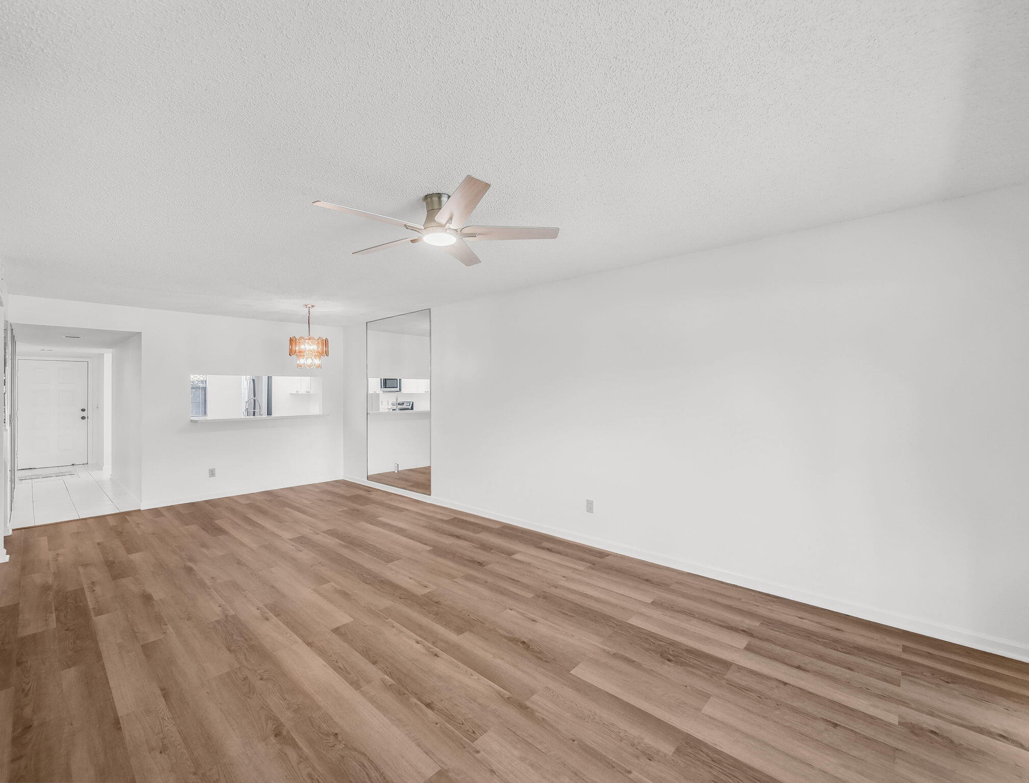 1101 Keystone Drive, Unit F Jupiter, FL 33458 - Photo 9 of 36 5-web-or-mls-013