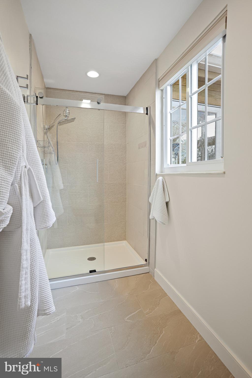 1112 Riva Ridge Drive Great Falls, VA 22066 - Photo 20 of 37 Light filled bathroom