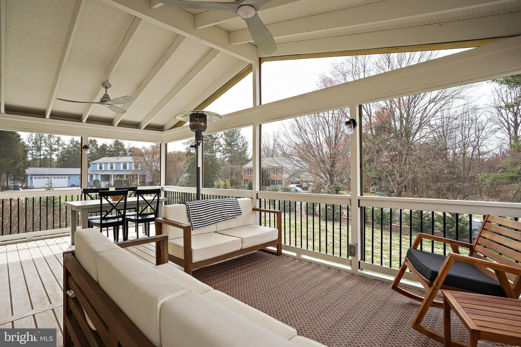 1112 Riva Ridge Drive Great Falls, VA 22066 - Photo 33 of 37 Room for dining & relaxing