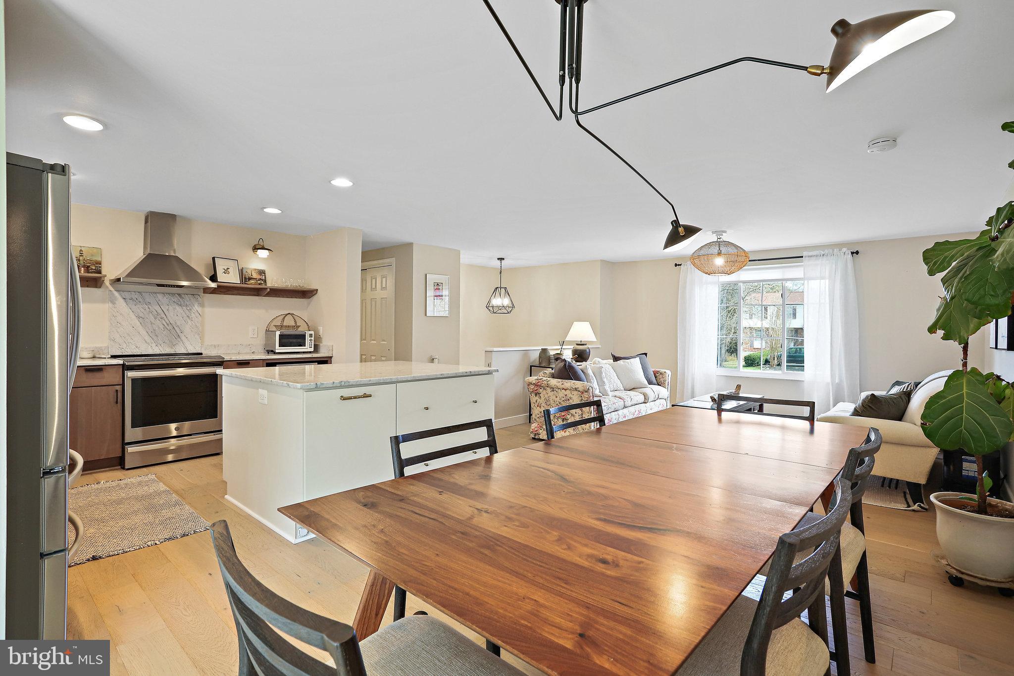 1112 Riva Ridge Drive Great Falls, VA 22066 - Photo 6 of 37 Large dining area